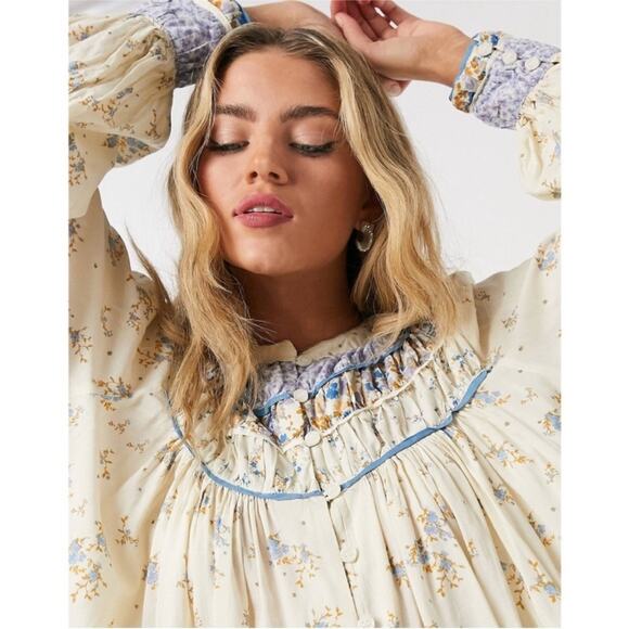 Free People Paloma Prairie Peasant Blue Floral Blouse in Tea Combo XS - Picture 4 of 12